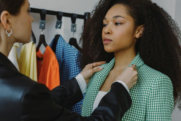 Find your ideal eyewear: customized frames for every face shape and lifestyle